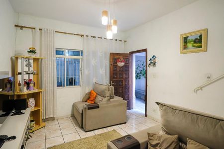 Casa à venda com 147m², 3 quartos e 2 vagasSala