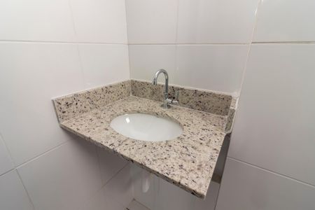 Apartamento à venda com 39m², 2 quartos e sem vagaBanheiro
