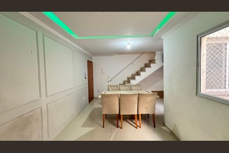 Apartamento à venda com 110m², 2 quartos e 1 vaga Apartamento à venda com 110m², 2 quartos e 1 vagaSala