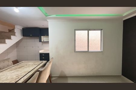 Apartamento à venda com 110m², 2 quartos e 1 vaga Apartamento à venda com 110m², 2 quartos e 1 vagaSala