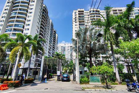 Apartamento para alugar com 86m², 2 quartos e 1 vaga Apartamento para alugar com 86m², 2 quartos e 1 vagafachada