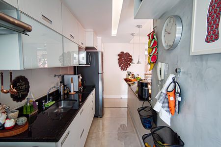 Apartamento para alugar com 86m², 2 quartos e 1 vaga Apartamento para alugar com 86m², 2 quartos e 1 vagaCozinha e Área de Serviço