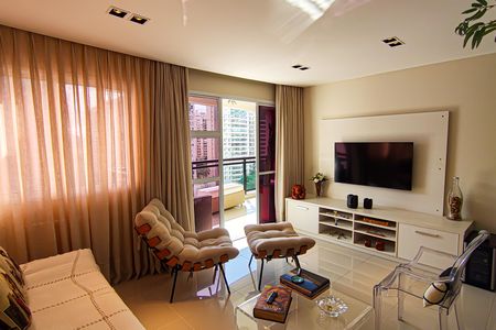 Apartamento para alugar com 86m², 2 quartos e 1 vaga Apartamento para alugar com 86m², 2 quartos e 1 vagaSala