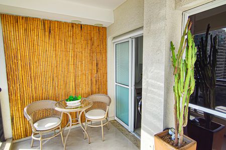 Apartamento para alugar com 86m², 2 quartos e 1 vaga Apartamento para alugar com 86m², 2 quartos e 1 vagaVaranda