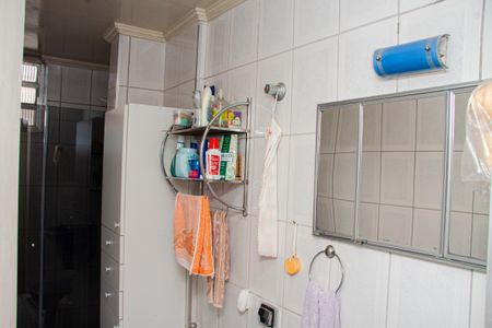 Apartamento à venda com 61m², 2 quartos e 1 vaga Apartamento à venda com 61m², 2 quartos e 1 vagaBanheiro