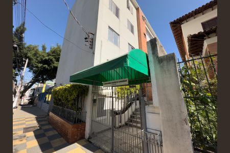 Apartamento à venda com 61m², 2 quartos e 1 vaga Apartamento à venda com 61m², 2 quartos e 1 vagaFachada