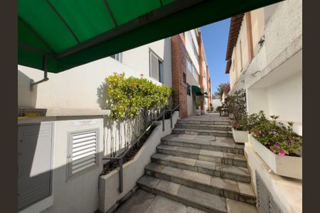 Apartamento à venda com 61m², 2 quartos e 1 vaga Apartamento à venda com 61m², 2 quartos e 1 vagaEntrada