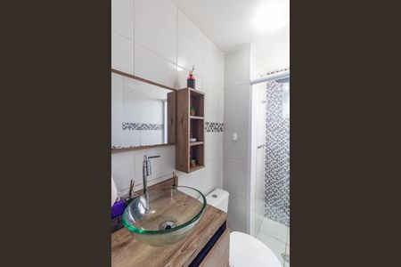Casa à venda com 55m², 2 quartos e 2 vagas Casa à venda com 55m², 2 quartos e 2 vagasBanheiro