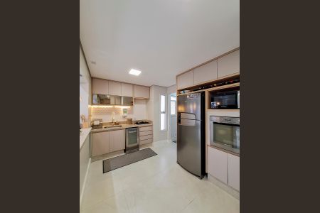 Apartamento à venda com 92m², 2 quartos e 2 vagas Apartamento à venda com 92m², 2 quartos e 2 vagasCozinha