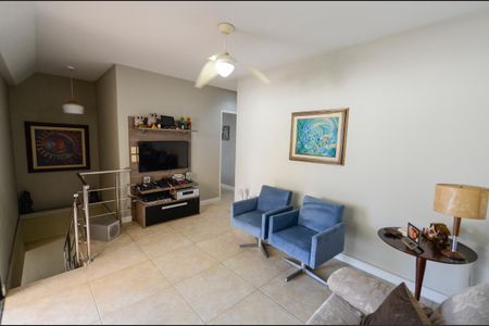 Apartamento à venda com 180m², 3 quartos e 2 vagas Apartamento à venda com 180m², 3 quartos e 2 vagasTerraço