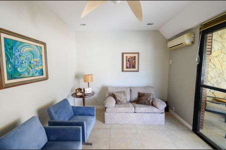 Apartamento à venda com 180m², 3 quartos e 2 vagas Apartamento à venda com 180m², 3 quartos e 2 vagasTerraço