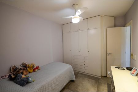Apartamento à venda com 180m², 3 quartos e 2 vagas Apartamento à venda com 180m², 3 quartos e 2 vagasQuarto 1