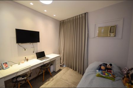 Apartamento à venda com 180m², 3 quartos e 2 vagas Apartamento à venda com 180m², 3 quartos e 2 vagasQuarto 1