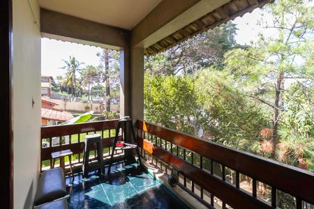 Casa à venda com 2000m², 7 quartos e 8 vagas Casa à venda com 2000m², 7 quartos e 8 vagasVaranda da suíte 2