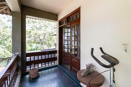 Casa à venda com 2000m², 7 quartos e 8 vagas Casa à venda com 2000m², 7 quartos e 8 vagasVaranda da suíte 3