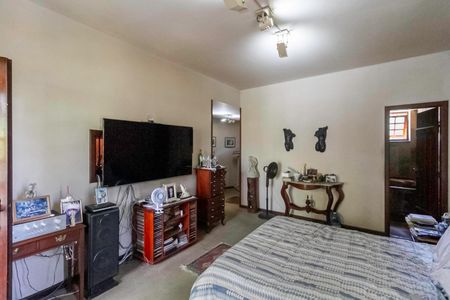 Casa à venda com 2000m², 7 quartos e 8 vagas Casa à venda com 2000m², 7 quartos e 8 vagasSuíte 2