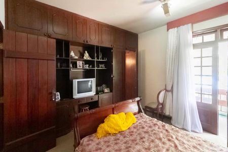 Casa à venda com 2000m², 7 quartos e 8 vagas Casa à venda com 2000m², 7 quartos e 8 vagasSuíte 3