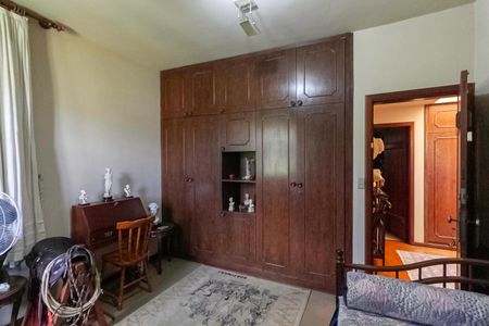 Casa à venda com 2000m², 7 quartos e 8 vagas Casa à venda com 2000m², 7 quartos e 8 vagasQuarto 2