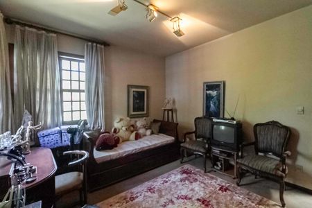 Casa à venda com 2000m², 7 quartos e 8 vagas Casa à venda com 2000m², 7 quartos e 8 vagasQuarto 1