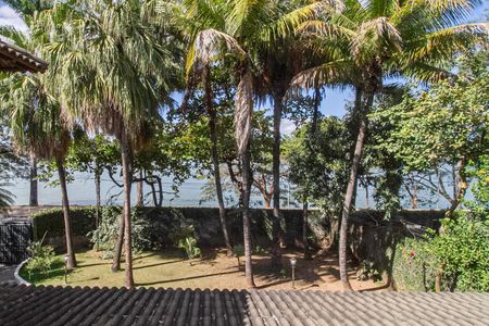 Casa à venda com 2000m², 7 quartos e 8 vagas Casa à venda com 2000m², 7 quartos e 8 vagasVaranda 1 da sala 4 - Vista