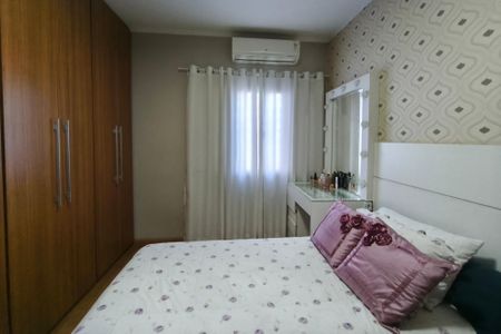 Casa à venda com 279m², 3 quartos e 5 vagas Casa à venda com 279m², 3 quartos e 5 vagasQuarto 1