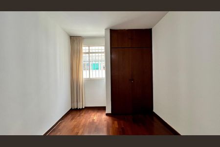 Apartamento à venda com 185m², 4 quartos e 2 vagas Apartamento à venda com 185m², 4 quartos e 2 vagasQuarto 2