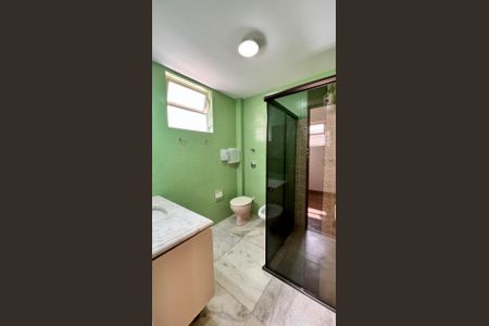 Apartamento à venda com 185m², 4 quartos e 2 vagas Apartamento à venda com 185m², 4 quartos e 2 vagasBanheiro 1