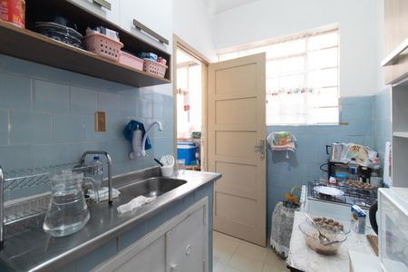 Apartamento à venda com 58m², 2 quartos e 1 vaga Apartamento à venda com 58m², 2 quartos e 1 vagaCozinha e Área de Serviço
