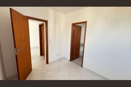 Apartamento à venda com 58m², 2 quartos e 2 vagas Apartamento à venda com 58m², 2 quartos e 2 vagasSuite