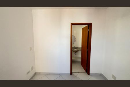 Apartamento à venda com 60m², 2 quartos e 2 vagasSuíte