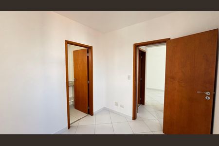 Apartamento à venda com 60m², 2 quartos e 2 vagasSuíte