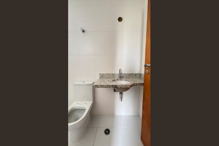 Apartamento à venda com 58m², 2 quartos e 2 vagas Apartamento à venda com 58m², 2 quartos e 2 vagasBanheiro da Suíte
