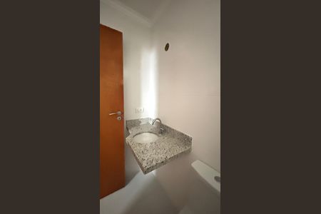 Apartamento à venda com 60m², 2 quartos e 2 vagas Apartamento à venda com 60m², 2 quartos e 2 vagasBanheiro da Suíte