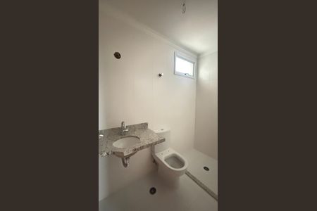 Apartamento à venda com 60m², 2 quartos e 2 vagas Apartamento à venda com 60m², 2 quartos e 2 vagasBanheiro da Suíte