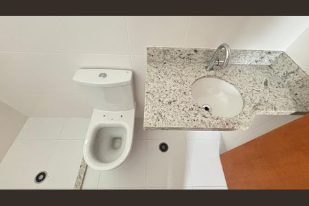 Apartamento à venda com 59m², 2 quartos e 2 vagas Apartamento à venda com 59m², 2 quartos e 2 vagasBanheiro da Suíte