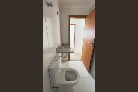 Apartamento à venda com 60m², 2 quartos e 2 vagas Apartamento à venda com 60m², 2 quartos e 2 vagasBanheiro