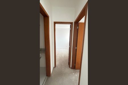 Apartamento à venda com 60m², 2 quartos e 2 vagas Apartamento à venda com 60m², 2 quartos e 2 vagasCorredor