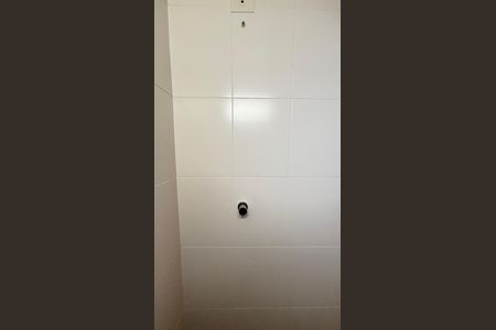 Apartamento à venda com 60m², 2 quartos e 2 vagas Apartamento à venda com 60m², 2 quartos e 2 vagasBanheiro da Suíte