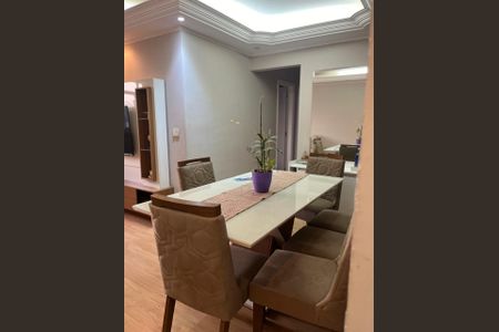 Apartamento à venda com 70m², 3 quartos e 2 vagas Apartamento à venda com 70m², 3 quartos e 2 vagasSala