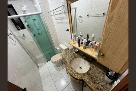 Apartamento à venda com 94m², 4 quartos e 2 vagasBanheiro