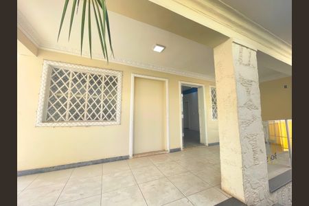 Casa à venda com 200m², 4 quartos e 4 vagasQuintal