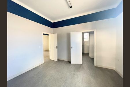 Casa à venda com 200m², 4 quartos e 4 vagasQuarto 2