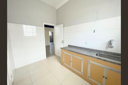 Casa à venda com 200m², 4 quartos e 4 vagasCozinha