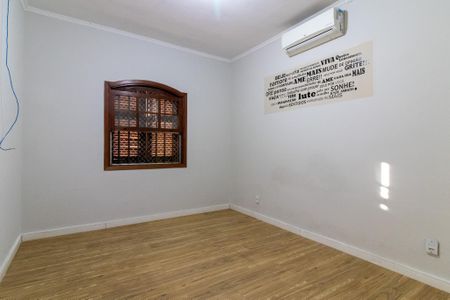 Casa à venda com 420m², 3 quartos e 6 vagas Casa à venda com 420m², 3 quartos e 6 vagasSuite