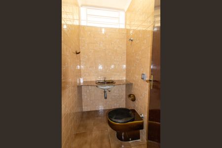 Casa à venda com 420m², 3 quartos e 6 vagas Casa à venda com 420m², 3 quartos e 6 vagasLavabo