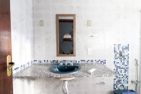 Casa à venda com 420m², 3 quartos e 6 vagas Casa à venda com 420m², 3 quartos e 6 vagasBanheiro da Suíte