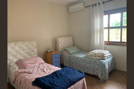 Casa de condomínio à venda com 396m², 3 quartos e 2 vagas Casa de condomínio à venda com 396m², 3 quartos e 2 vagasQuarto 2