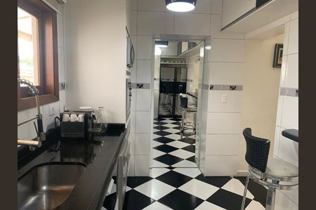 Casa de condomínio à venda com 396m², 3 quartos e 2 vagas Casa de condomínio à venda com 396m², 3 quartos e 2 vagasCozinha