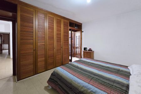 Casa à venda com 160m², 3 quartos e 2 vagas Casa à venda com 160m², 3 quartos e 2 vagasQuarto 1