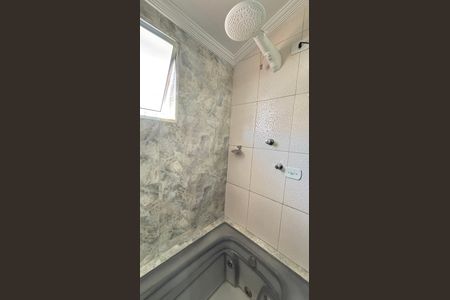 Casa à venda com 210m², 4 quartos e 2 vagas Casa à venda com 210m², 4 quartos e 2 vagasBanheiro da Suíte 1